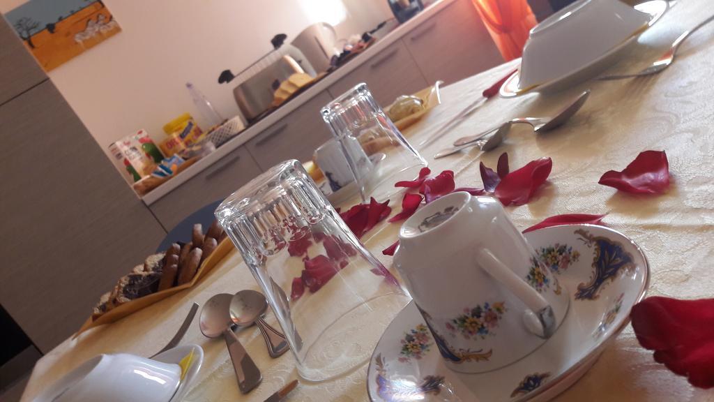 Ciuscia Bed & Breakfast Calatabiano Bagian luar foto